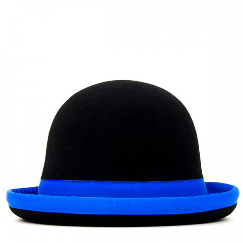 Tumbler Hat black with blue trim